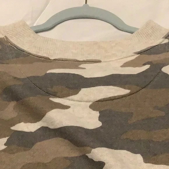 AERIE Camouflage Sweatshirt - Picture 4 of 8